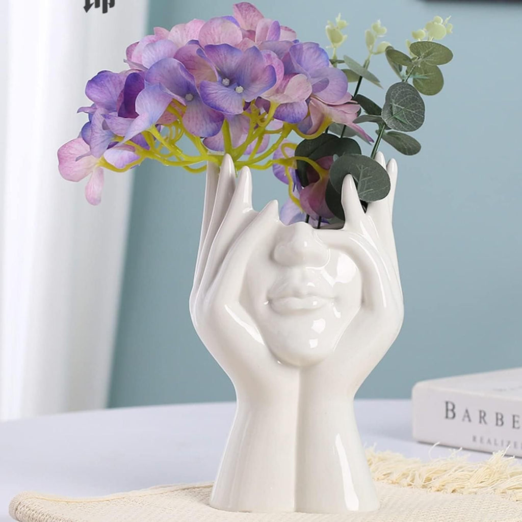 Serene Form – Aesthetic Ceramic Face Vase